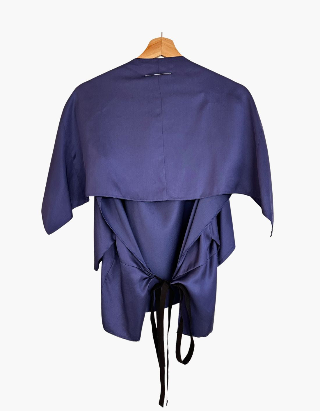 TOP ESPALDA LAZADA MM6