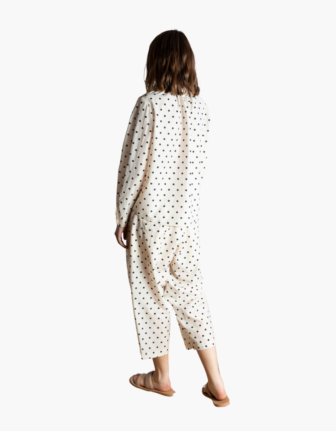 B/W polka dot shirt