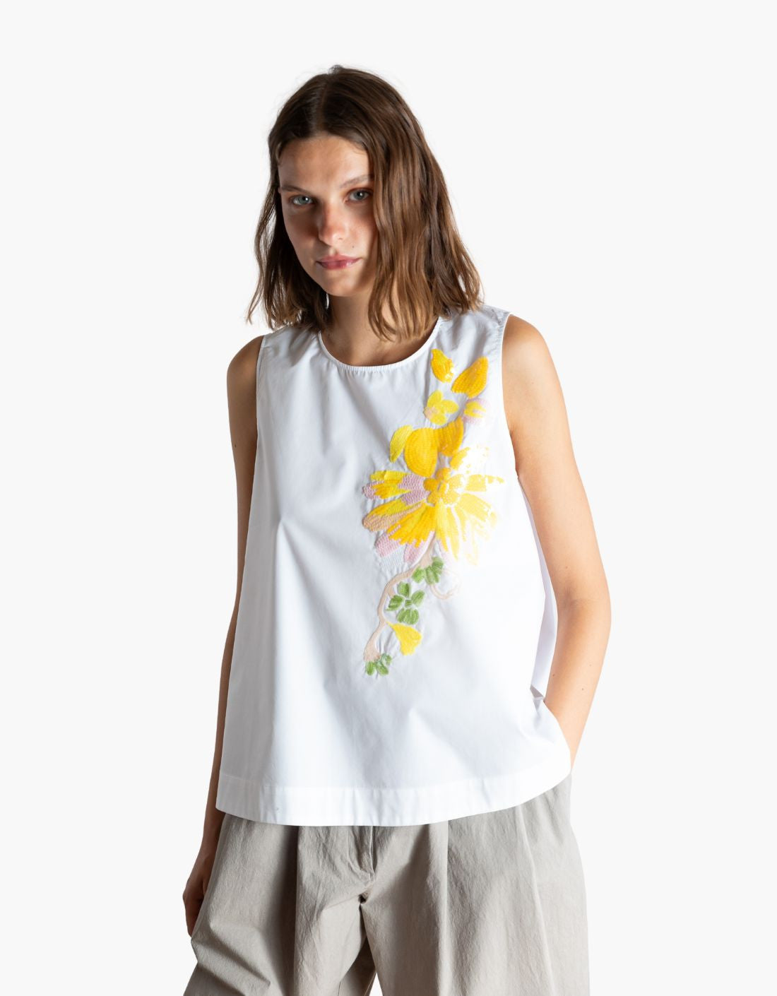 Top "Bordado Gerbera"