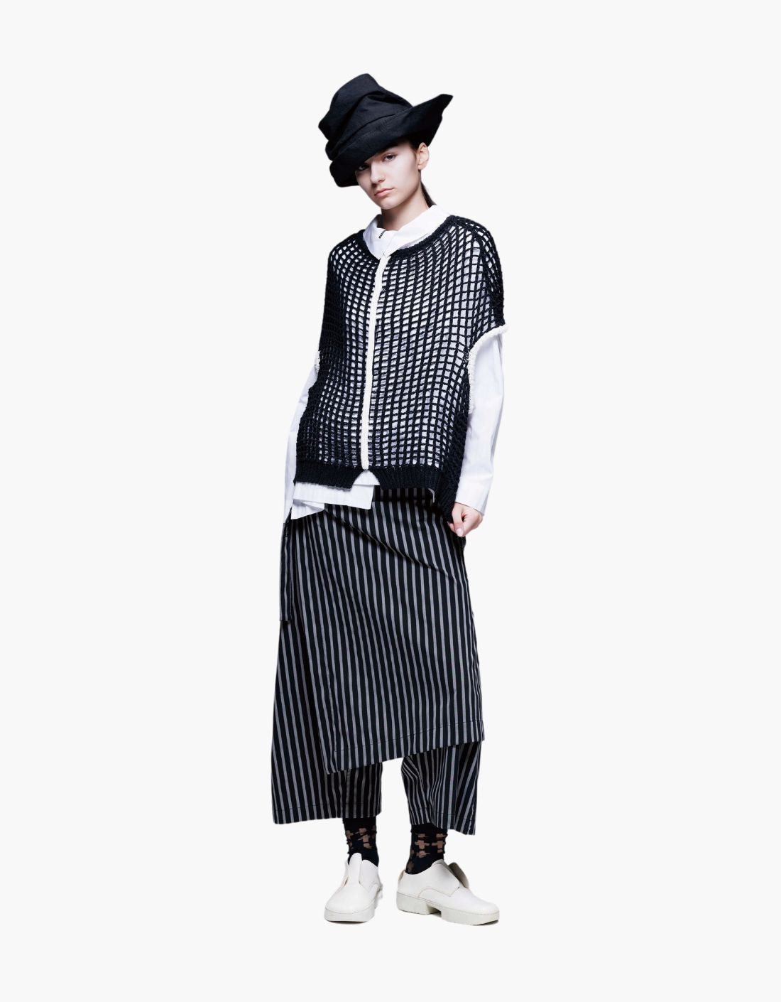 Knitted vest "Mizuki" - 251300