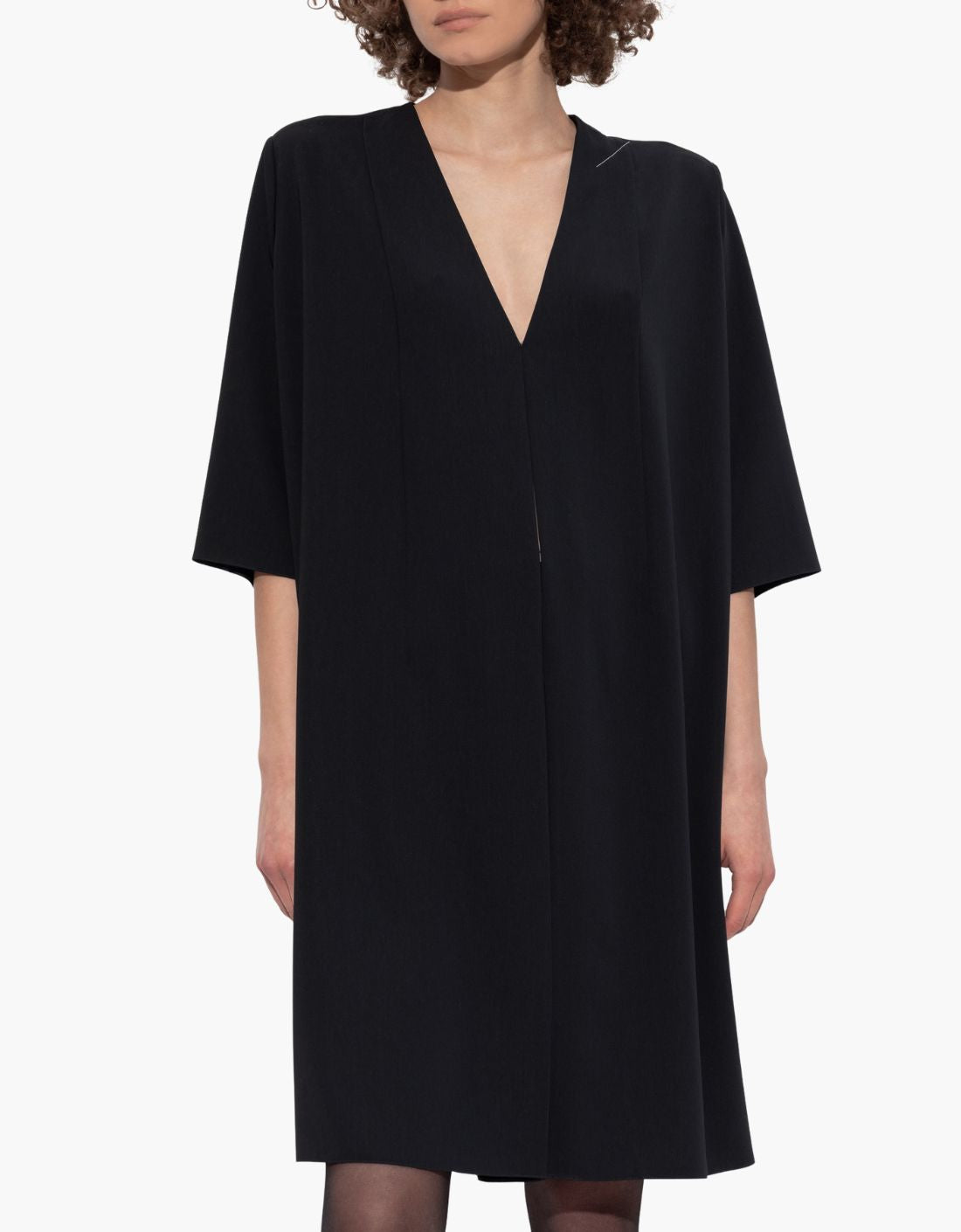 Vestido cuello pico MM6