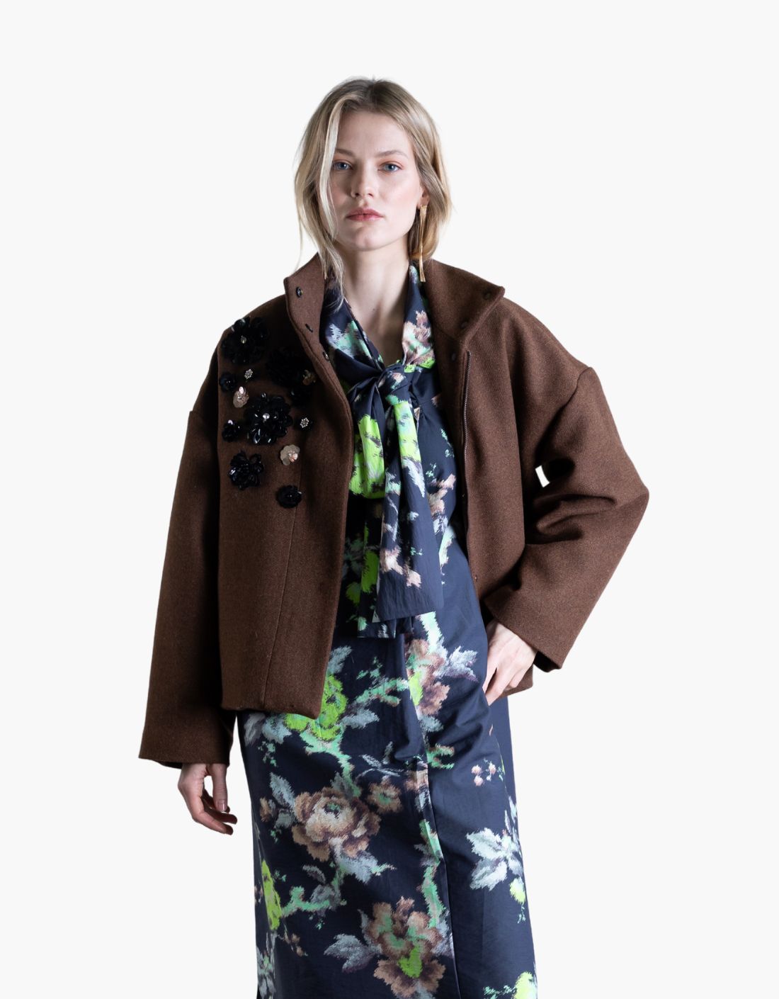 Chaqueta corta "Honey Brown" con flores