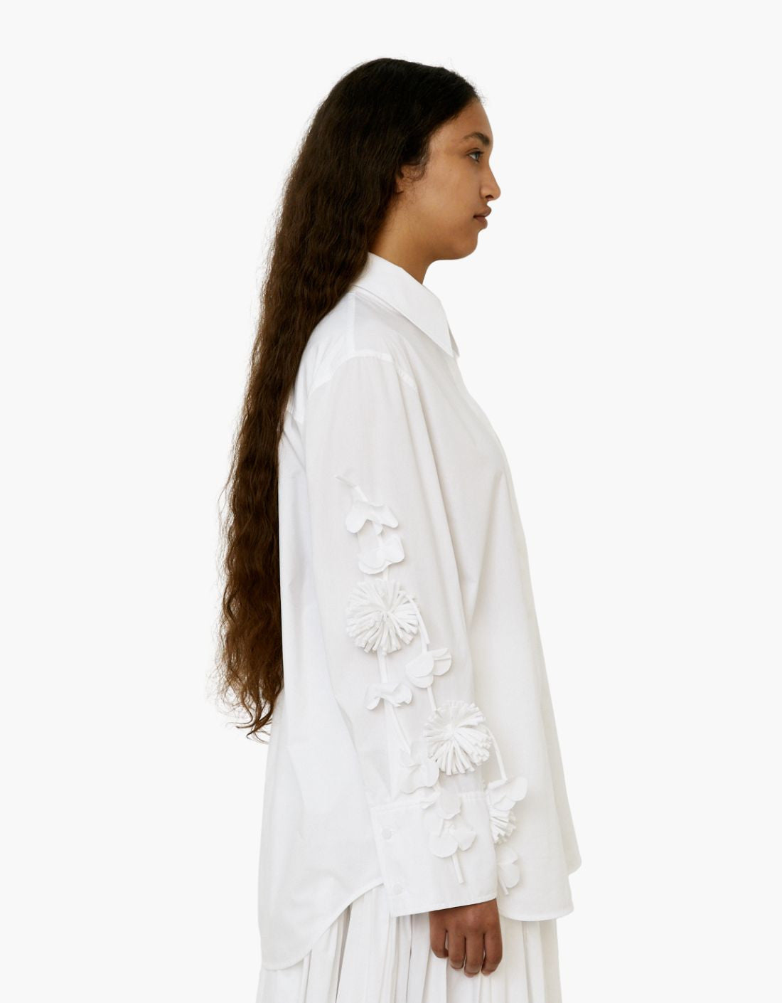 Camisa detalle floral mangas