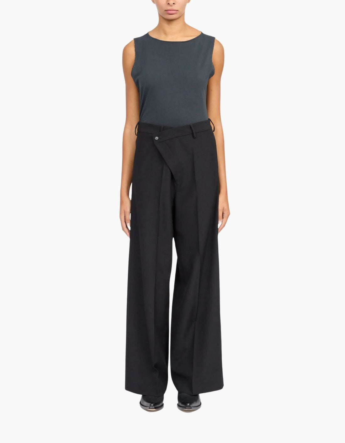 Pantalón traje cremallera cruzada MM6