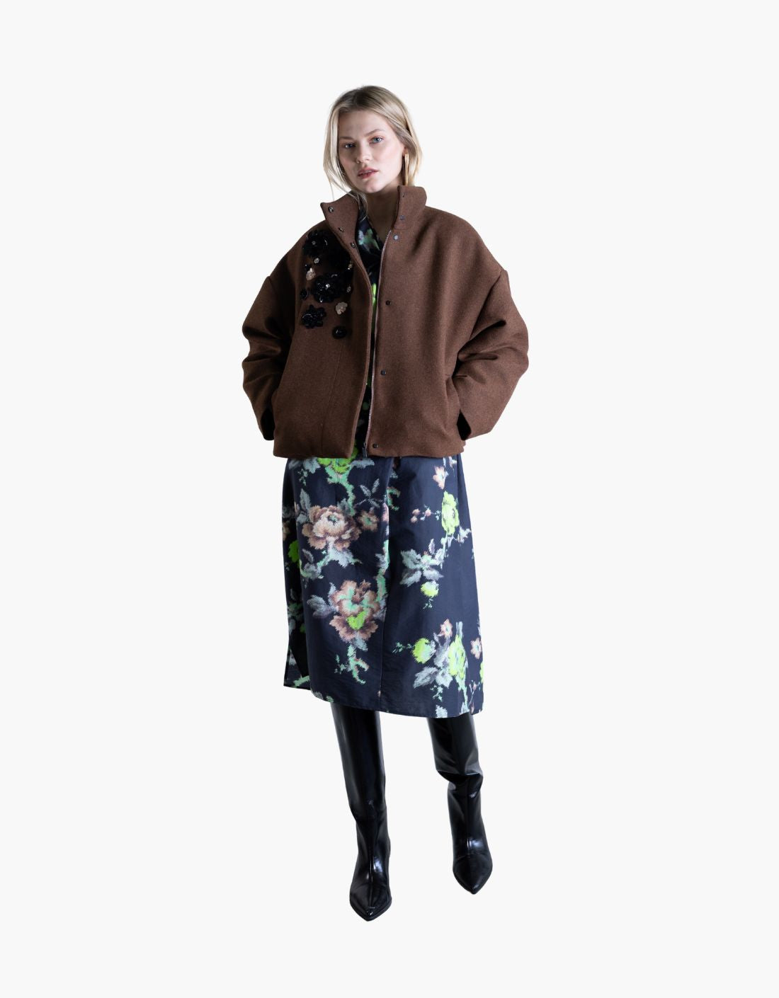 Chaqueta corta "Honey Brown" con flores