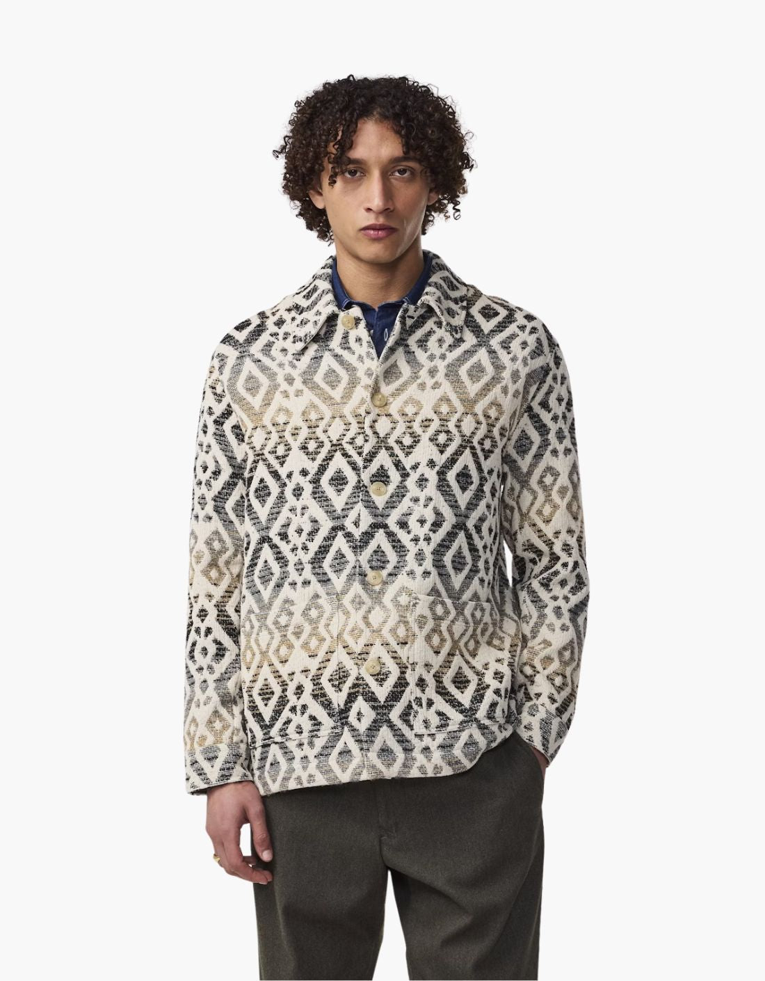Sobrecamisa minimalista en jacquard "Blaze"